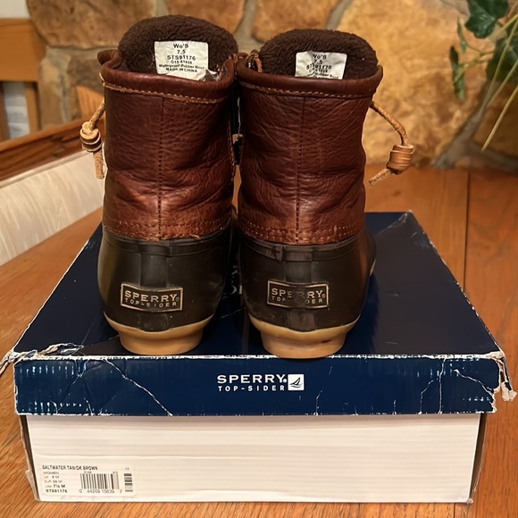 Women’s Size 7.5 Brown Sperry duck boots - Picture 3 of 8